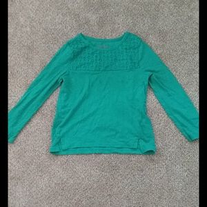 Kids green long sleeve shirt. Size XS